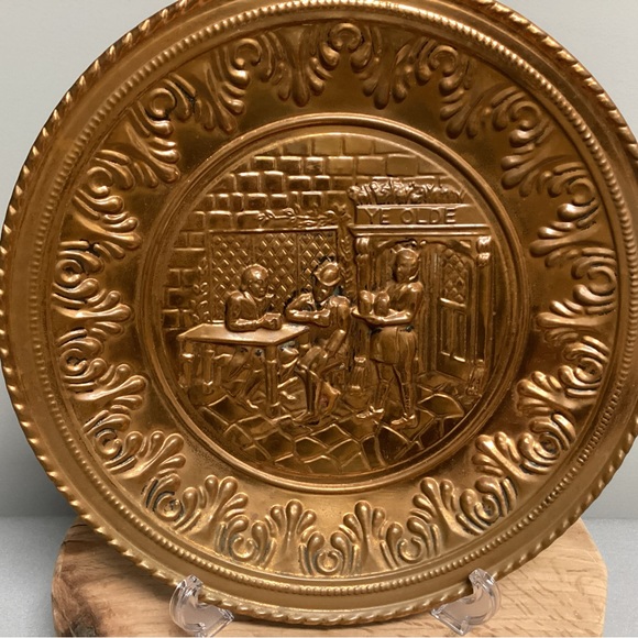 Vintage - Copper / Brass Pub Wall Hanger - Ye Olde Pub - Mid Century - Nice - Picture 2 of 8